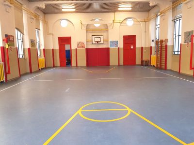 Protezione-palestra-scuola-ambientata-084-R.MISURA